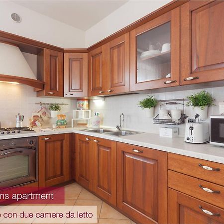 Nina Guest House Longare Phòng bức ảnh
