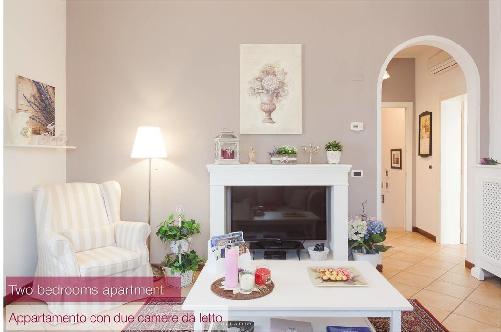 Nina Guest House Longare Phòng bức ảnh
