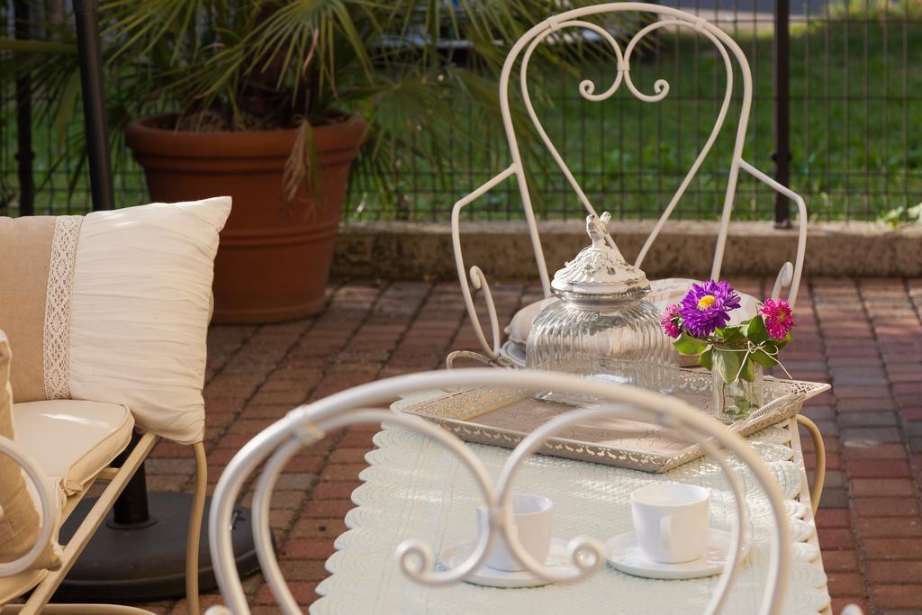 Nina Guest House Longare Ngoại thất bức ảnh